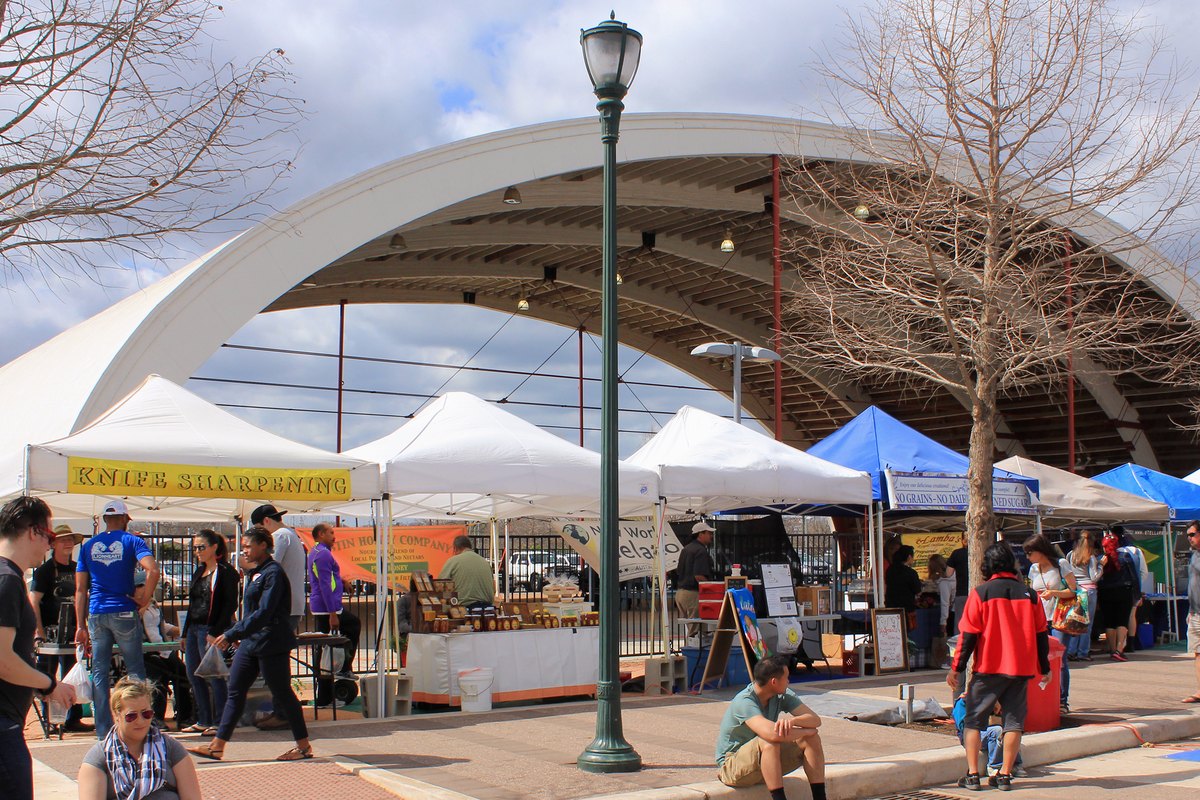 Urban Harvest Farmers Market market day