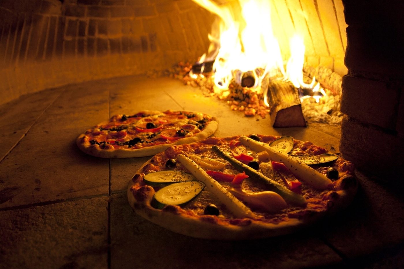 Forno Wood Pizza — Pizza